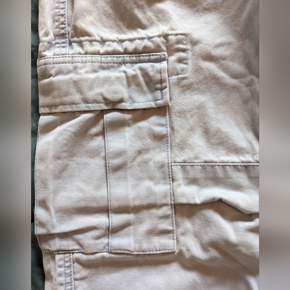 Sundance Cargo Capri Pants - Lot of 2 - Size 4 Heavy Cotton Gray and Pink - Picture 9 of 14